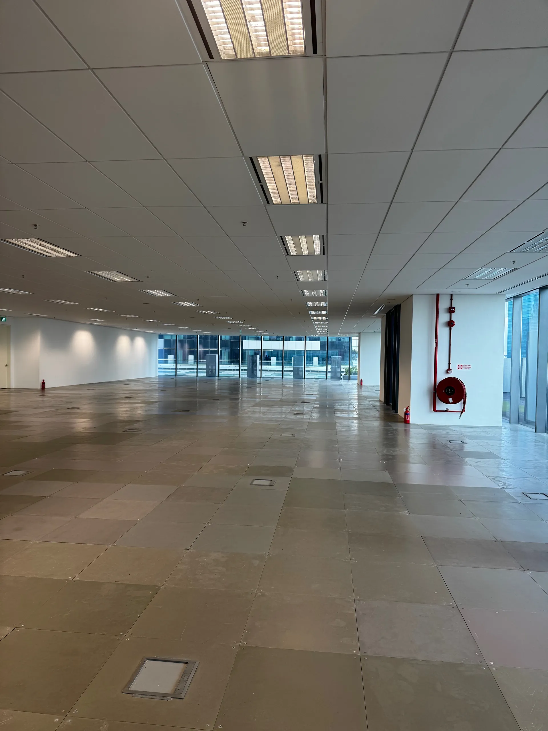 Live R2 interior layout visualization frame asset