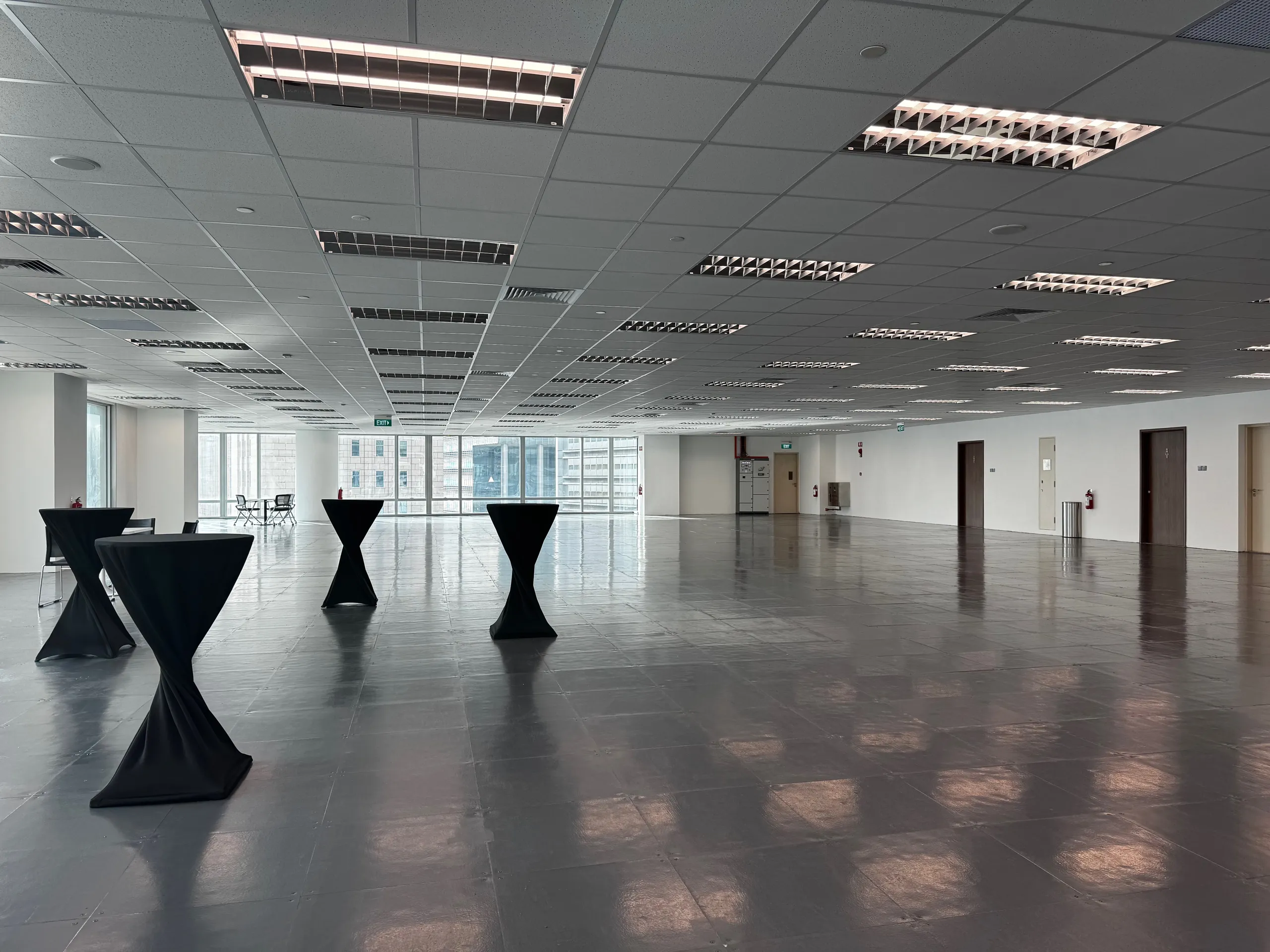 Live R2 interior layout visualization frame asset