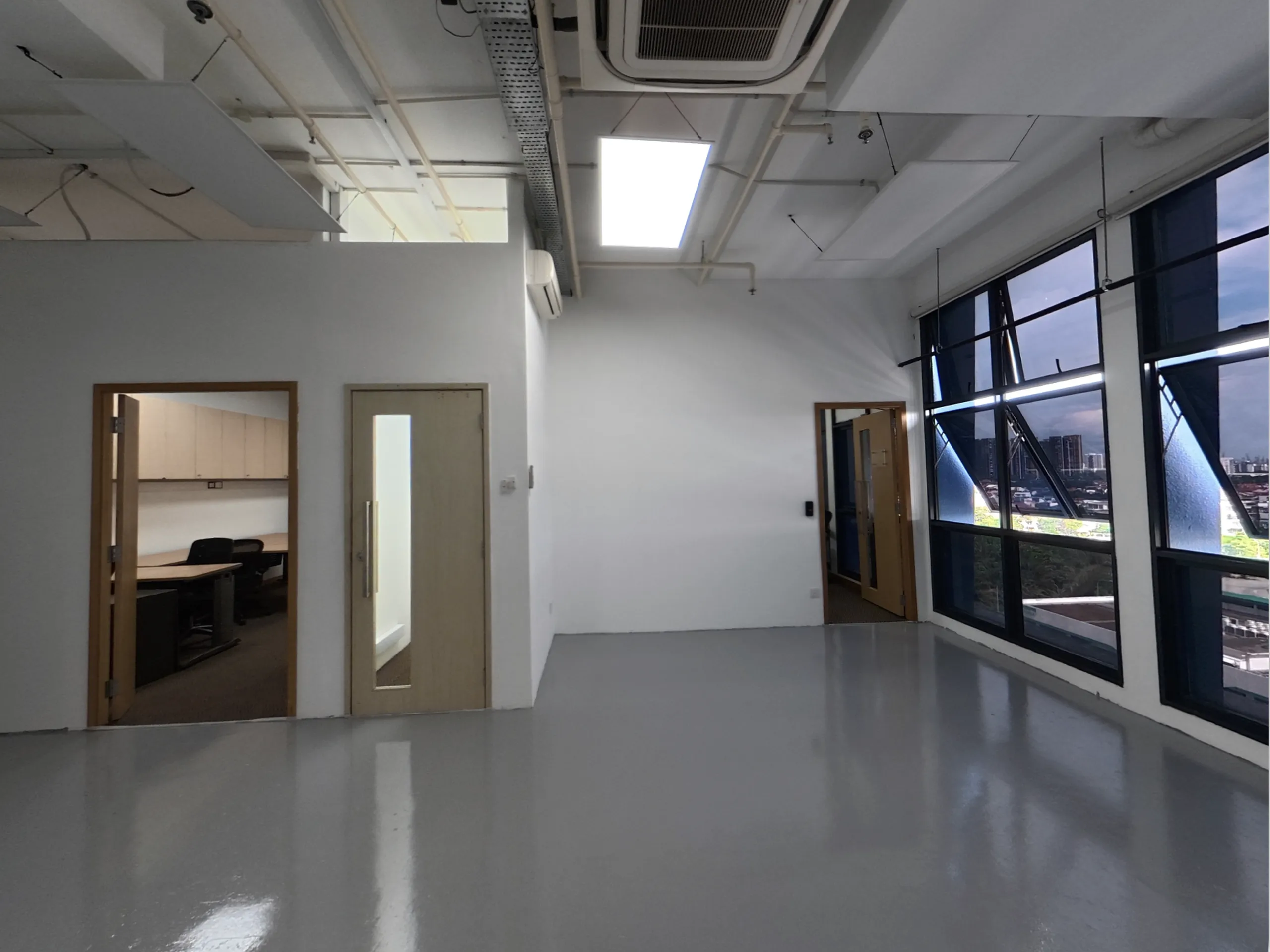 Live R2 interior layout visualization frame asset
