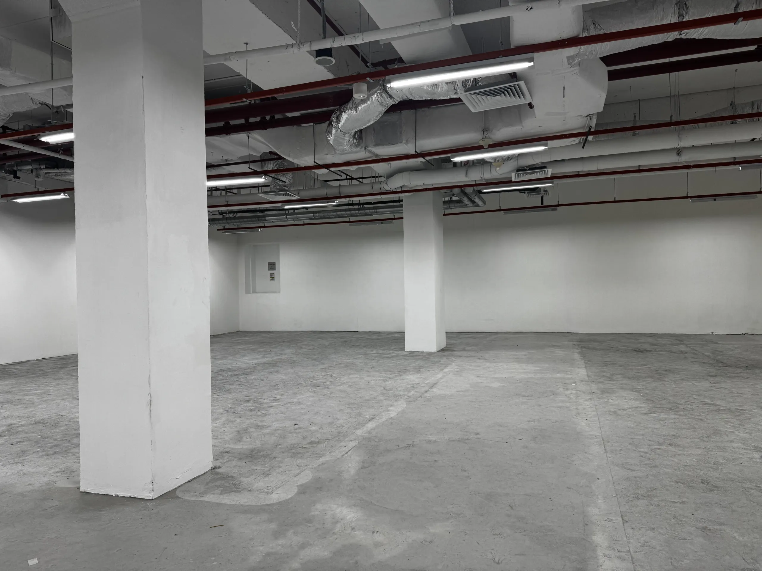 Live R2 interior layout visualization frame asset