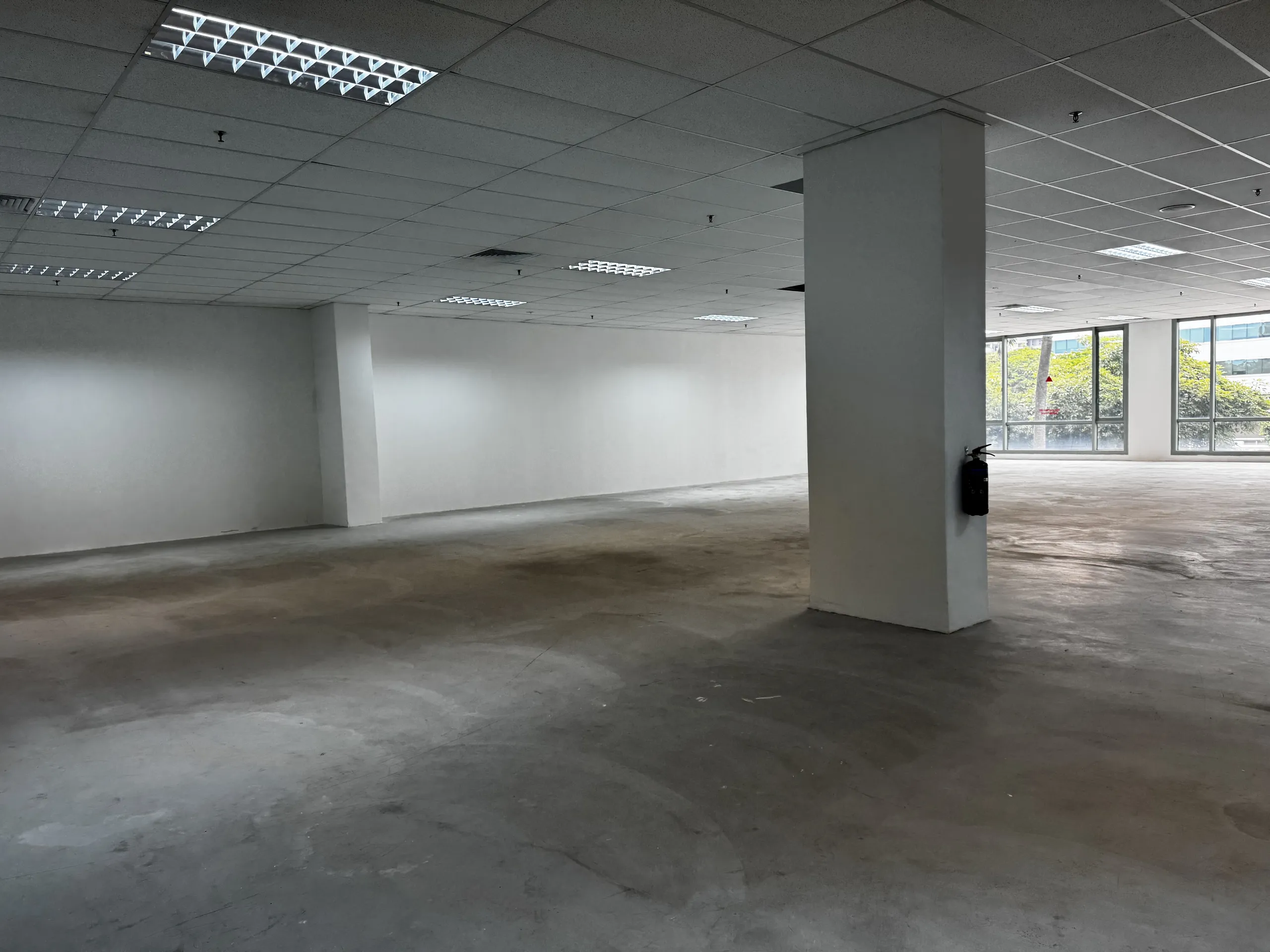 Live R2 interior layout visualization frame asset